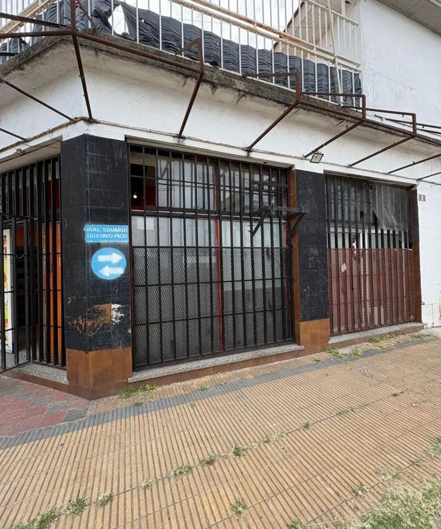 LOCAL COMERCIAL EN LANUS 3