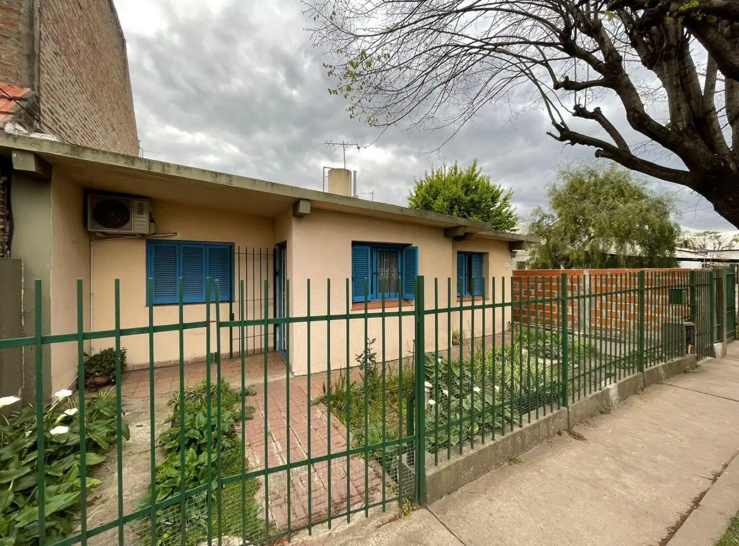 ¡NUEVO PRECIO! Casa 5 ambientes, AMOBLADA a metros de YRIGOYEN, Longchamps, ALQUILA / VENTA 8