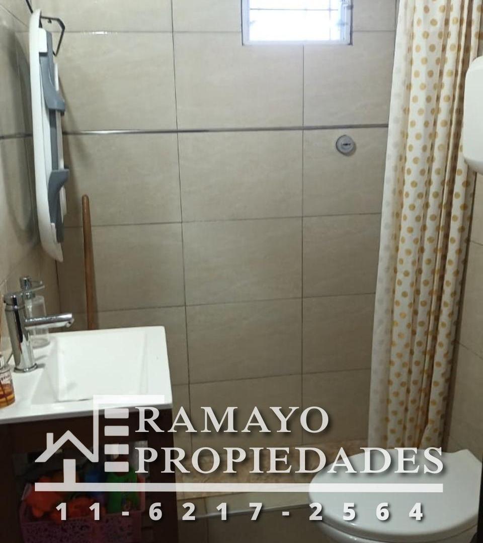 Foto de Venta de Casa con construccion en barrio Alma fuerte, Glew, imagen 2
