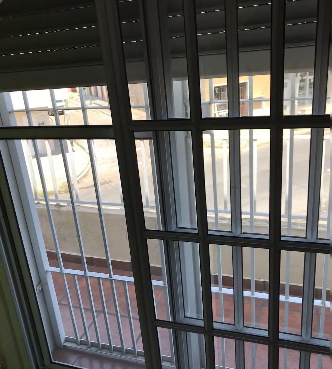 2 Departamento, Cochera y Local en Block 2