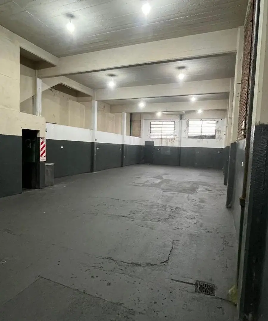 GALPÓN DE 250 M2 5