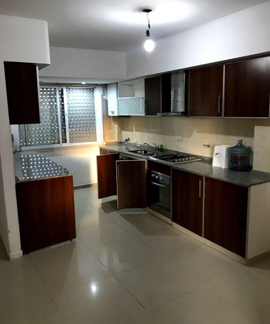 Foto de DEPARTAMENTO SEMIPISO DE 3 AMBIENTES CON COCHERA EXCLUSIVA, imagen 2