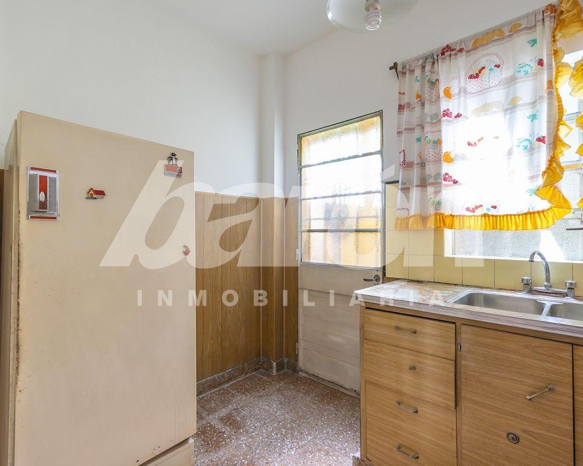 Venta- Casa 6 amb- Zeballos 386-Temperley