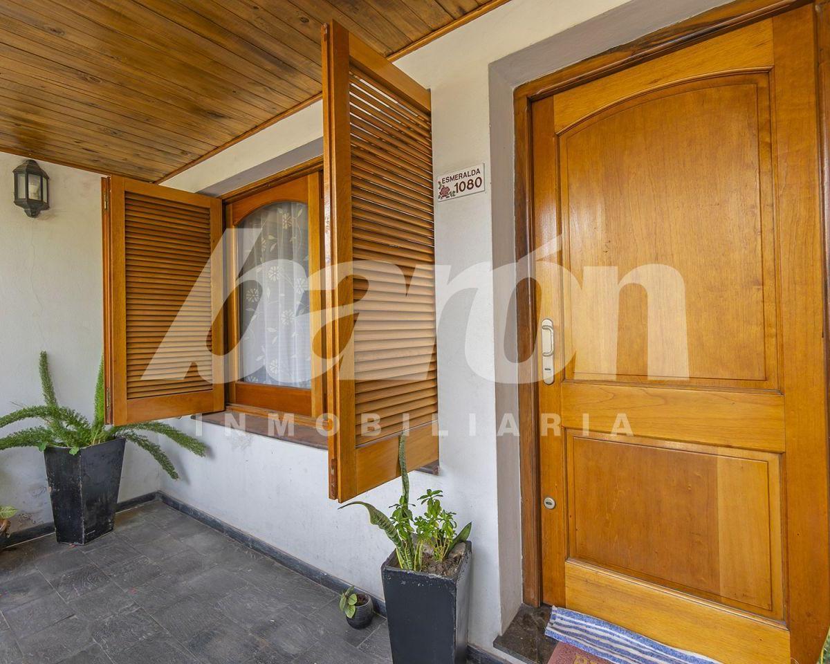 Venta-Casa- 5amb- Esmeralda 1080- Temperley
