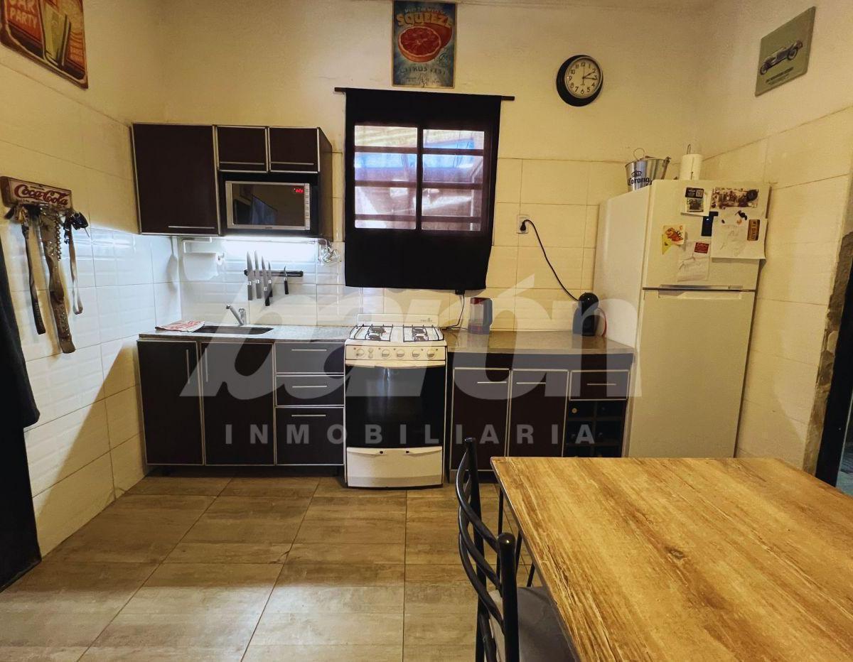 Casa 3 Ambientes con Garage Venta en Banfield 4
