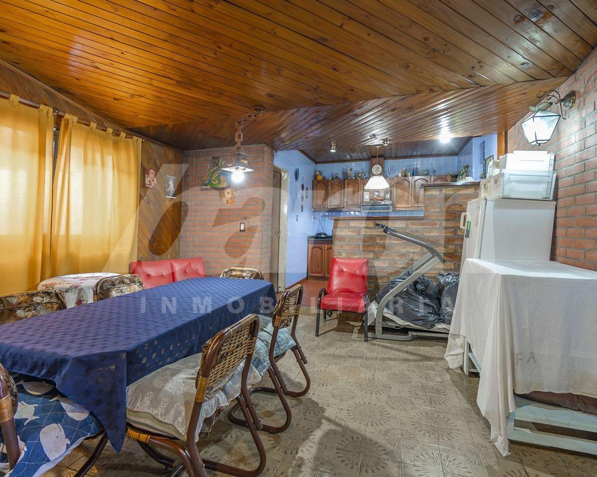 Foto de Venta - casa 4 amb - Madariaga 2053 - Lanus, imagen 5