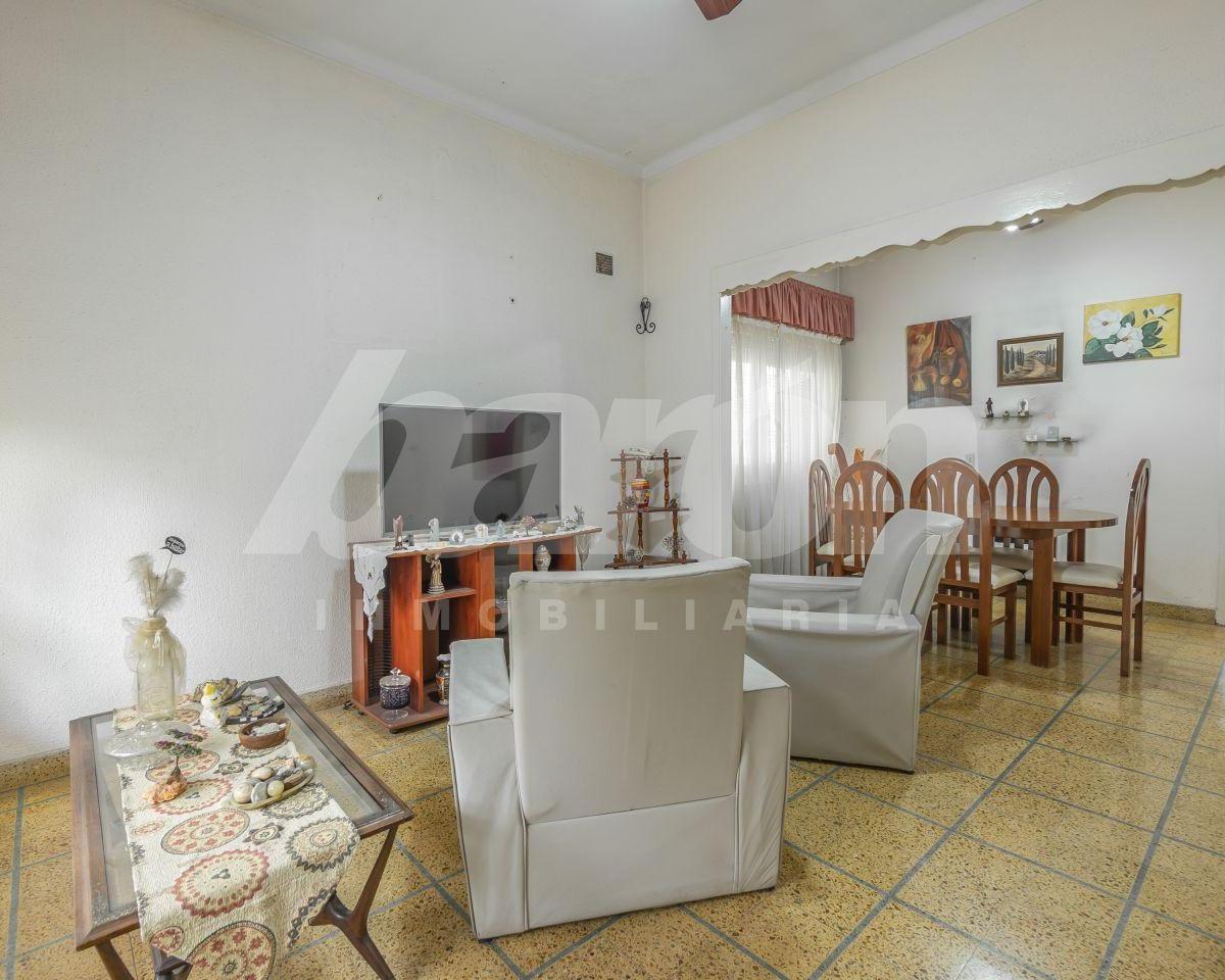 Venta-Casa 3 amb- Tarija 135-Temperley