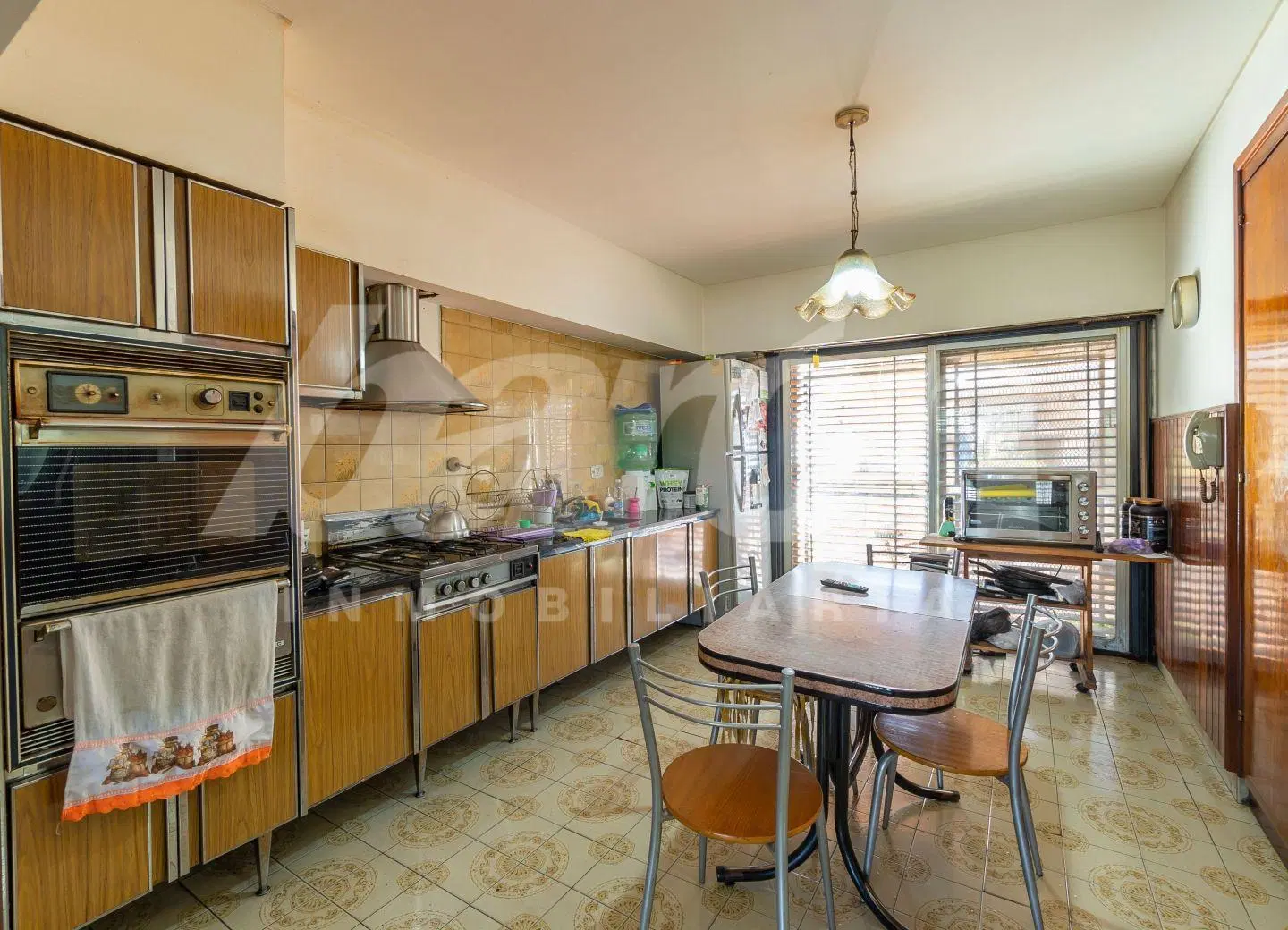 Casa en Venta - 5 Ambientes - Lomas de Zamora 2