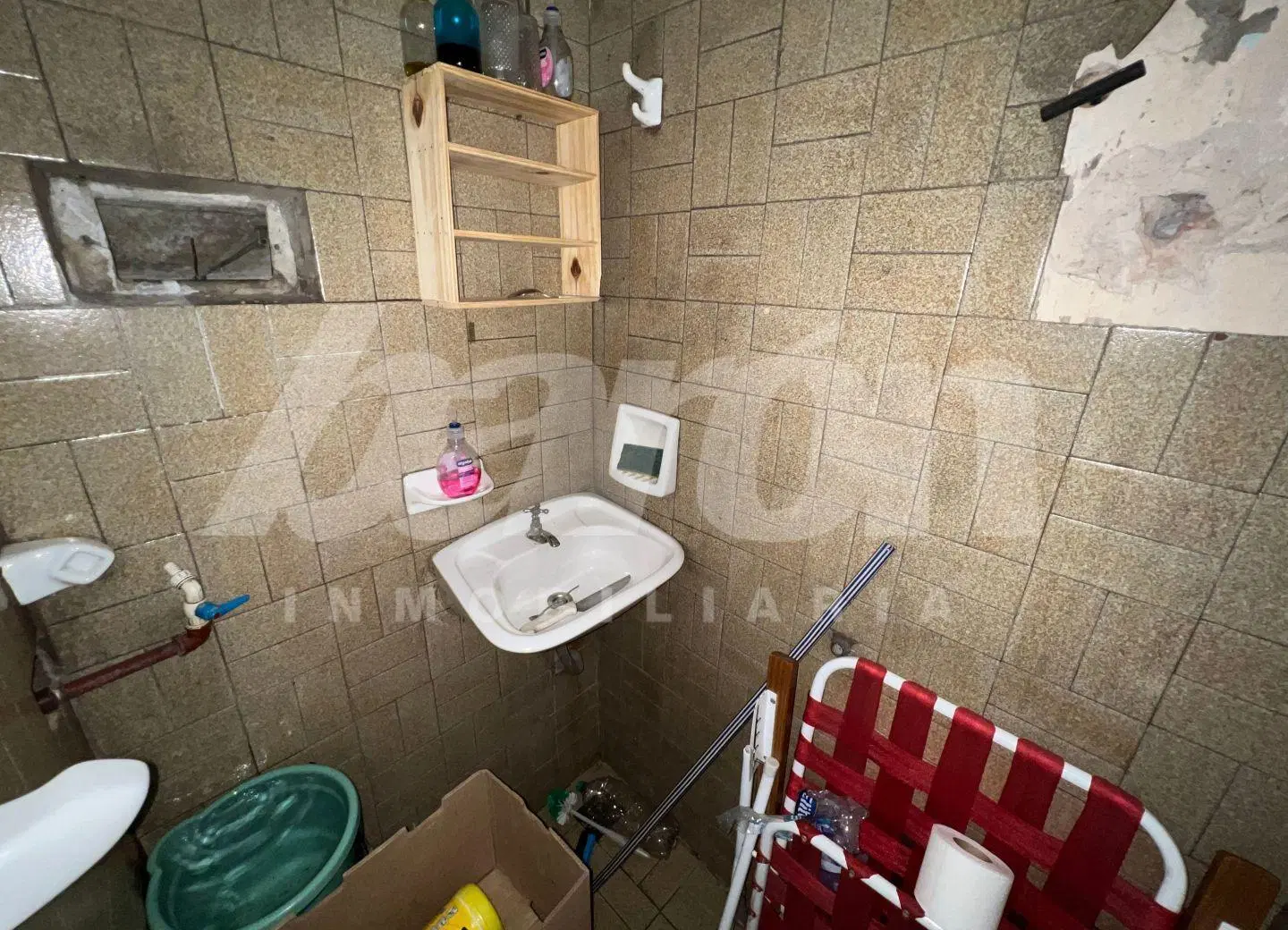 Local . | Portela al 1400 2