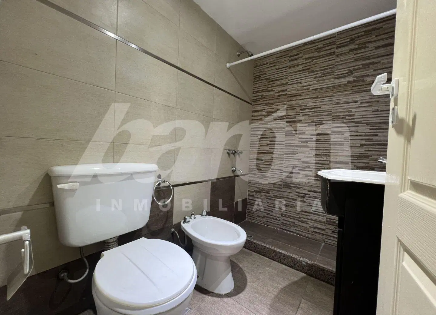 ALQUILER-MONOAMBIENTE APTO PROFESIONAL-LOMAS DE ZAMORA 4