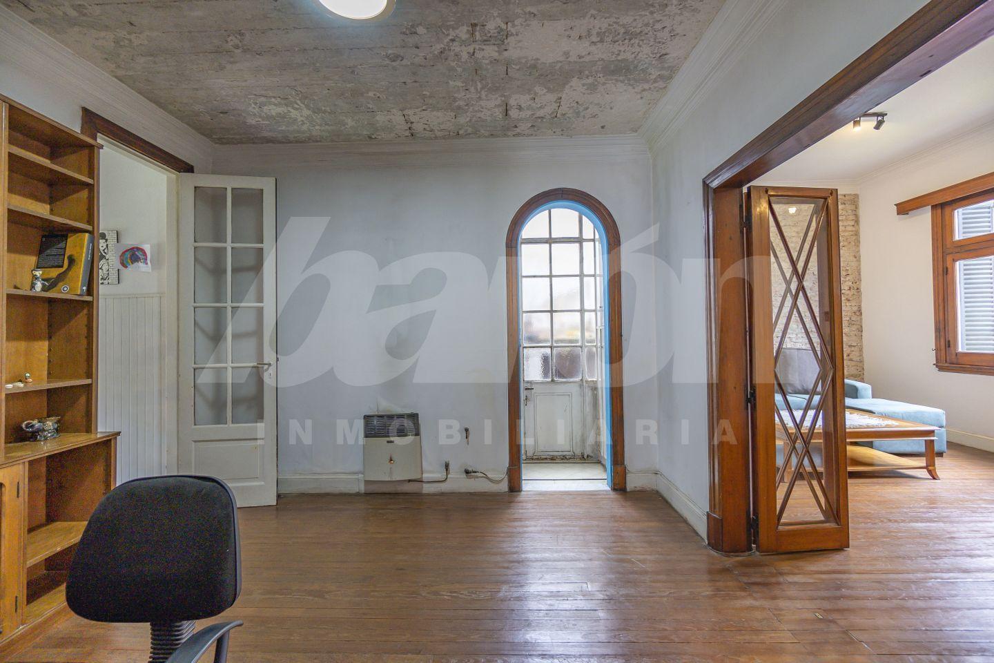 Foto de Venta- Casa 5 amb- Carlos Pellegrini 363- Lomas de Zamora, imagen 4