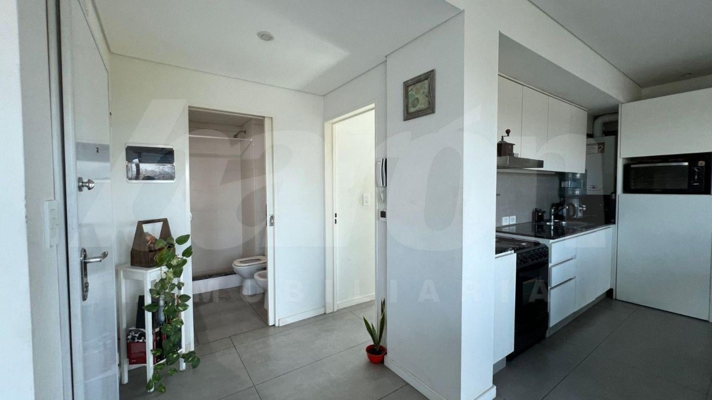Foto de ALQUILER- DOS AMBIENTES- LOMAS DE ZAMORA, imagen 2