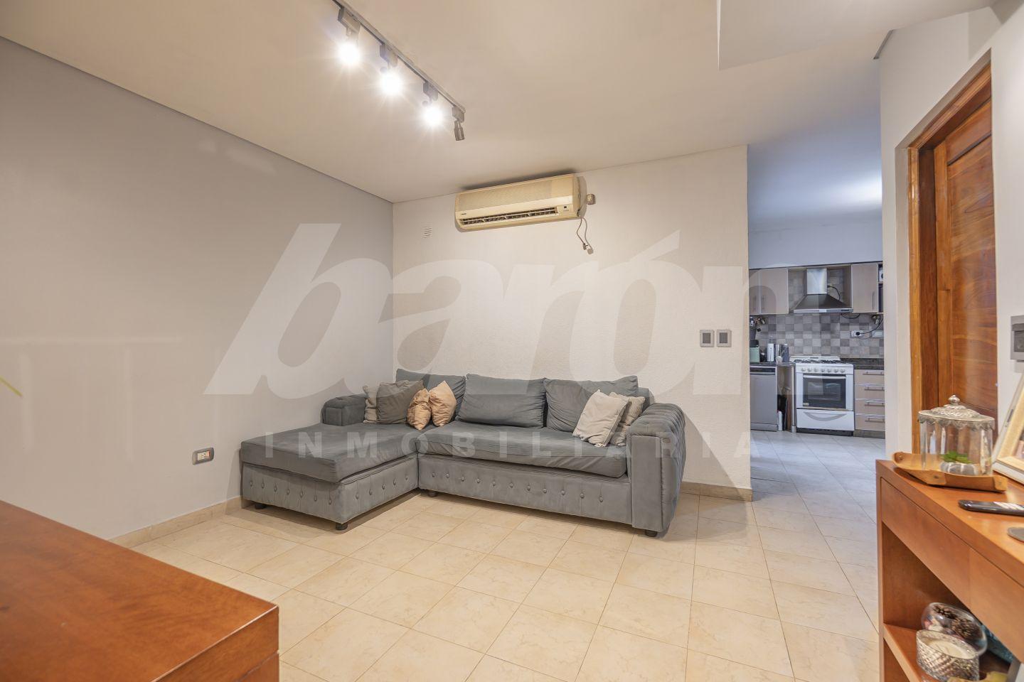 Foto de Alquiler- duplex 3 amb- Carlos Maria de Alvear 2040 - Banfield, imagen 4