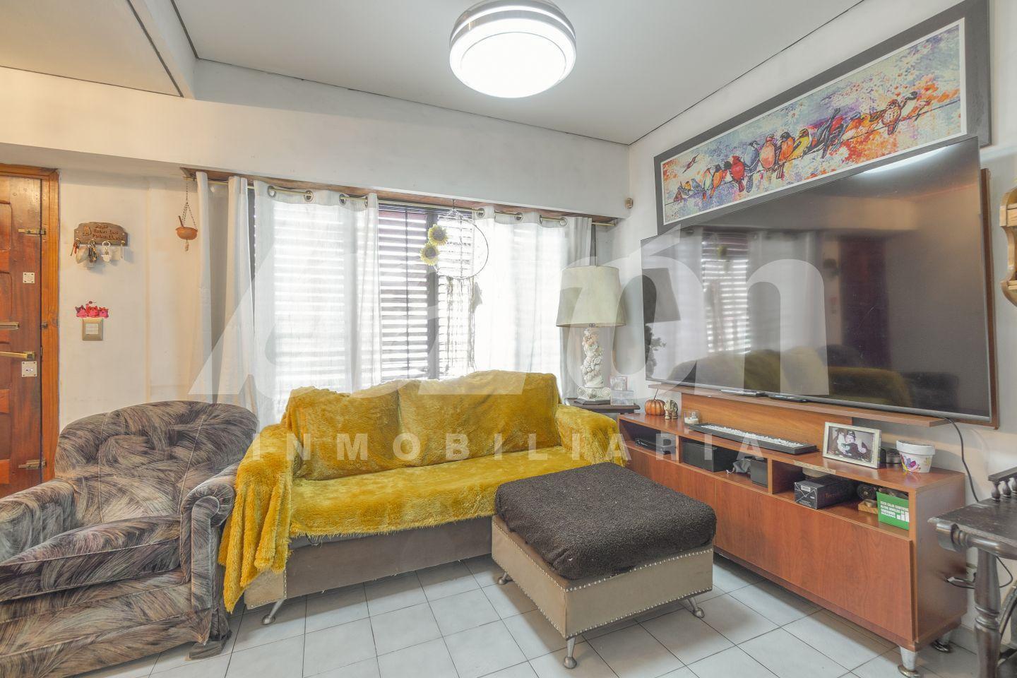 Foto de VENTA - CASA 5 AMBIENTES - ENTRE RIOS 397 LOMAS DE ZAMORA, imagen 2