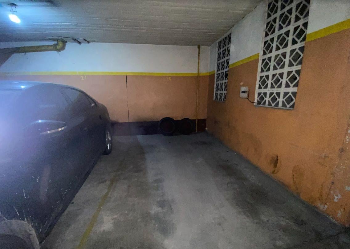 Foto de Venta - cochera - Italia 145- Lomas De Zamora, imagen 3