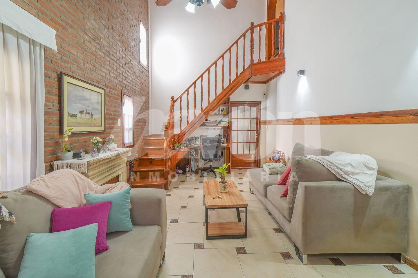 Foto de Casa en venta - Nicolas de Avellaneda 1056 - Temperley - 4 ambientes, imagen 3