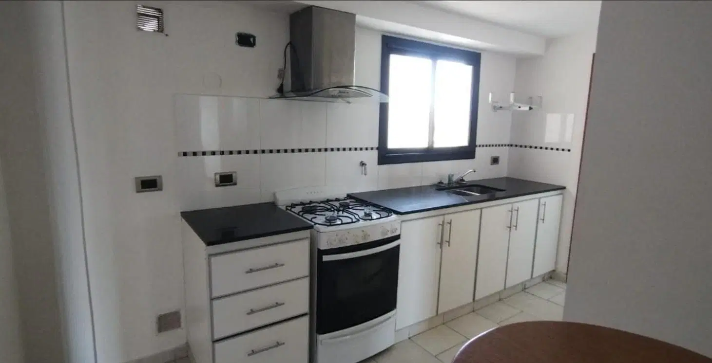 Departamento dos dormitorios calle 9 e 44 y 45 4