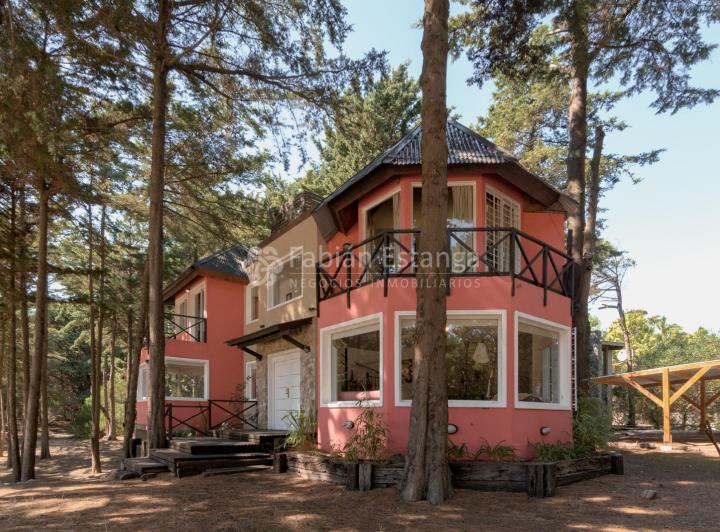 Casa en venta de 3 dormitorios en Mar de las Pampas - LA MARTINA- 1