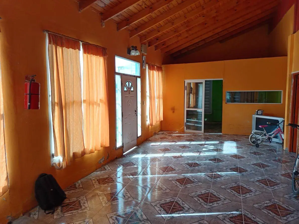 CASA con LOCAL en Venta en Magdalena 3