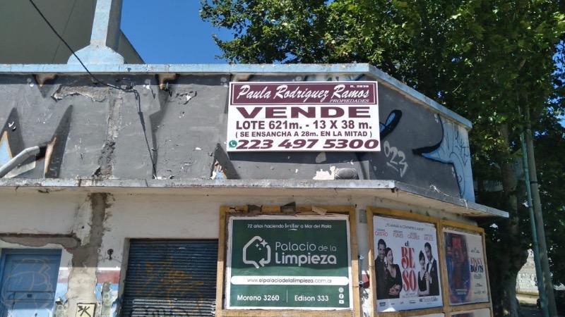 Foto de VENDO LOTE EN ESQUINA 621 MTS AV. LURO, imagen 3