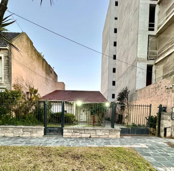 VENDO LOTE 467 MTS LA PERLA A 30 MTS MAR