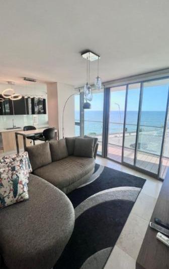 Foto de OPORTUNIDAD! VENDO 2 AMB FTE MAR MARAL PELLI C COCHERA, imagen 3