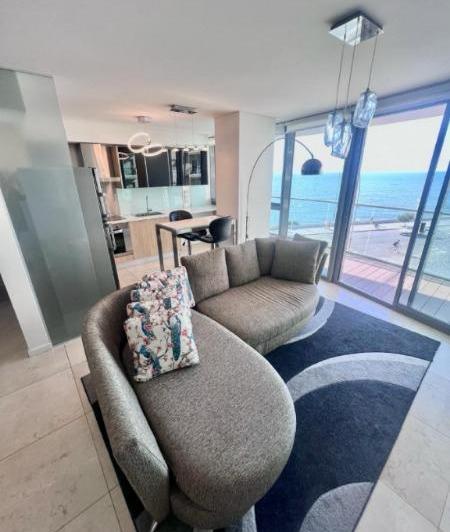 OPORTUNIDAD! VENDO 2 AMB FTE MAR  MARAL PELLI  C COCHERA