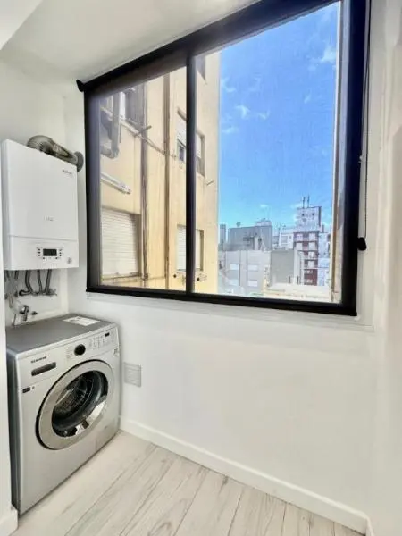 EN VENTA 4 AMB CON DEPENDENCIA BALCON TERRAZA VISTA LATERAL AL MAR 5