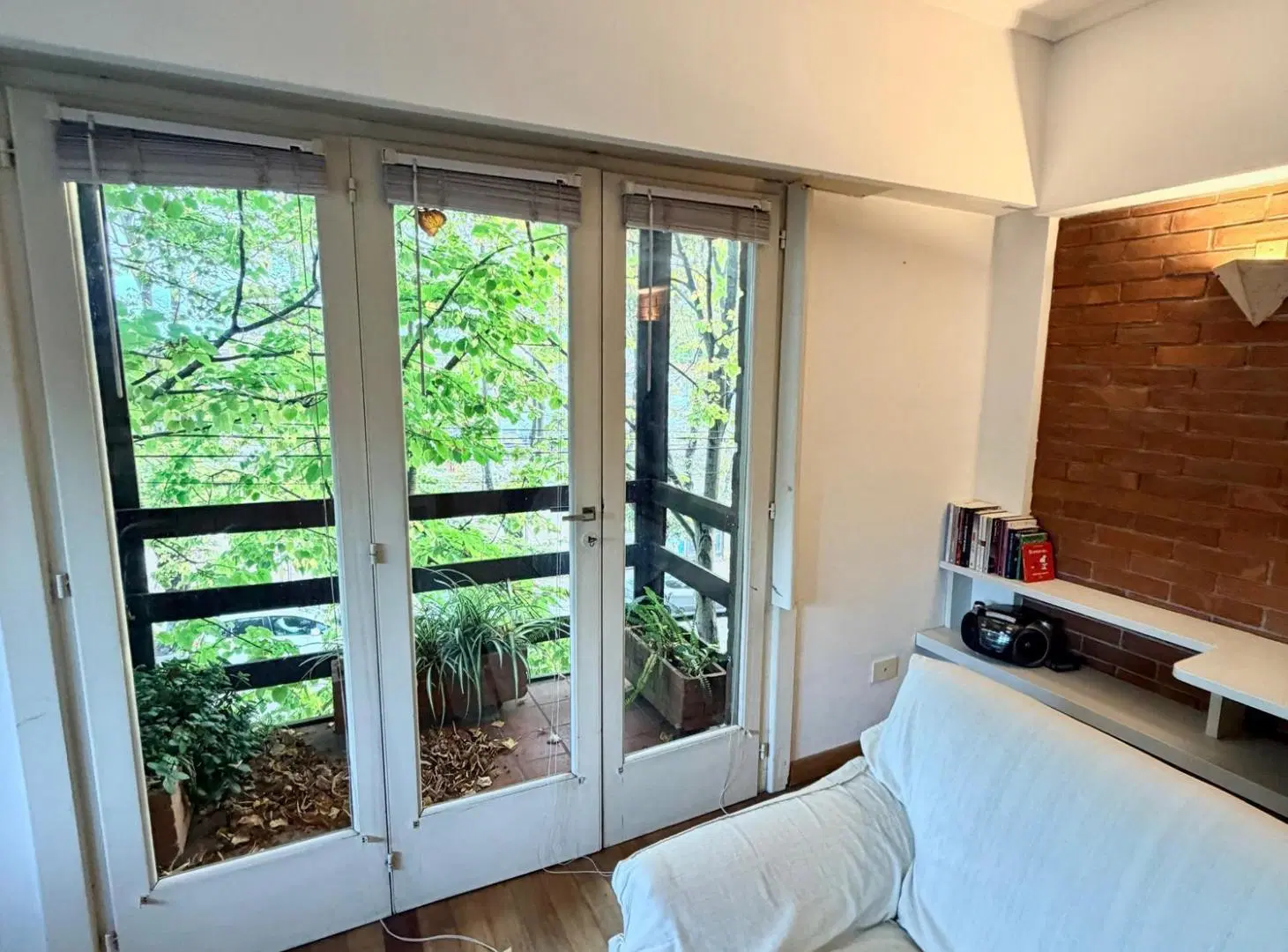 ALQUILO 3 AMB EXT BALCON GUEMES C/ MUEBLES 4