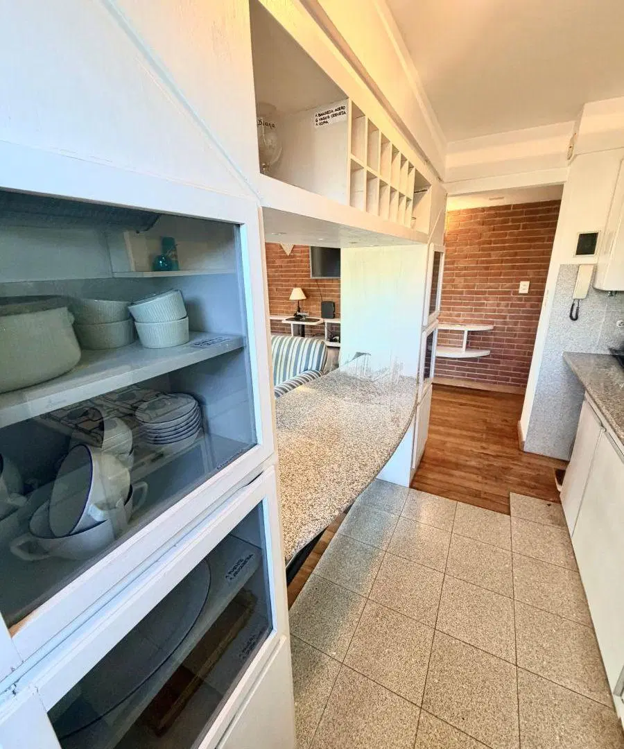VENDO 3 AMBIENTES BALCÓN RAWSON ALVEAR RECICLADO u$s 126.000.- 5