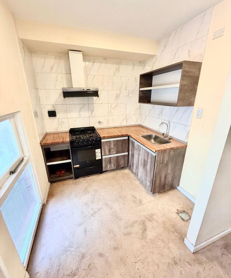 Foto de ALQUILO CASA 3 AMB PATIO COCHERA GUEMES $ 1.200.000.-, imagen 1