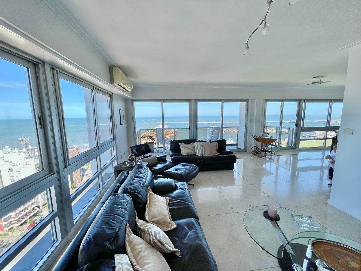 Foto de VENDO TRIPLEX FRENTE MAR PLAYA GRANDE CON QUINCHO PROPIO SEGURIDAD UNICO, imagen 4