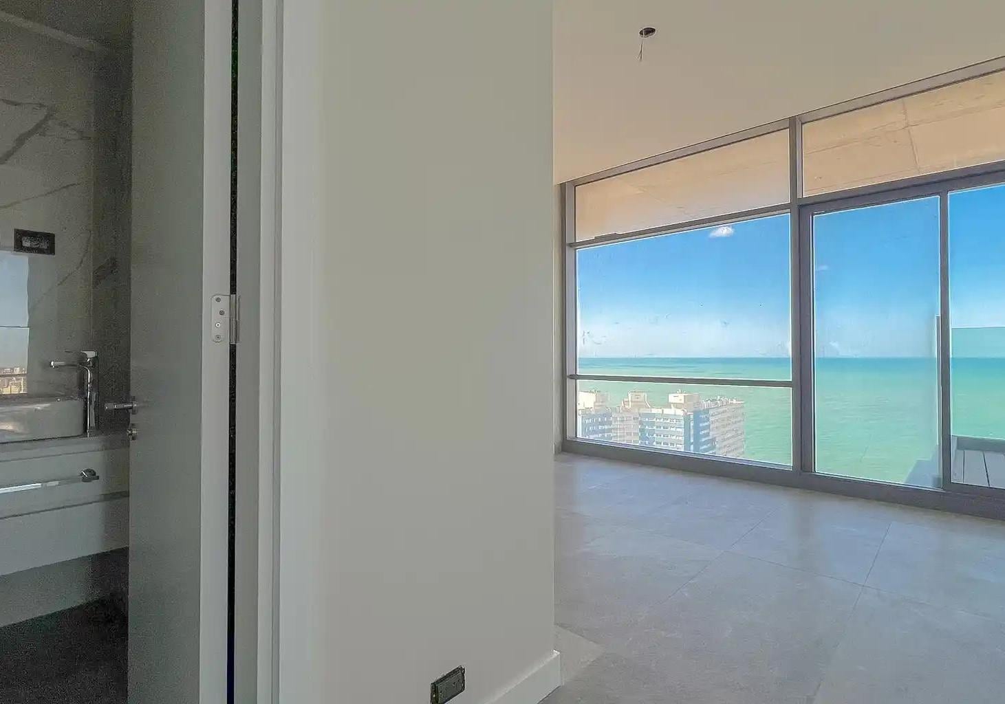 Foto de VENTA FRENTE AL MAR A ESTRENAR 3 AMBIENTES COCHERA AMENITIS SEGURIDAD, imagen 5
