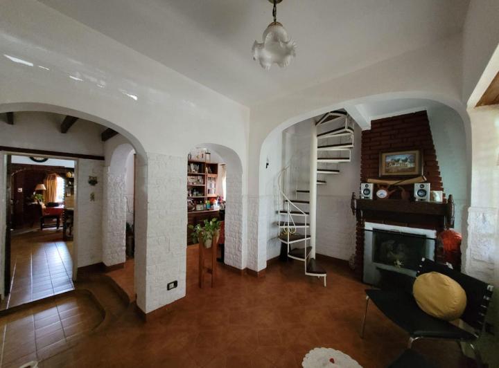 Venta Casa 6 ambientes en Lomas de Zamora 4