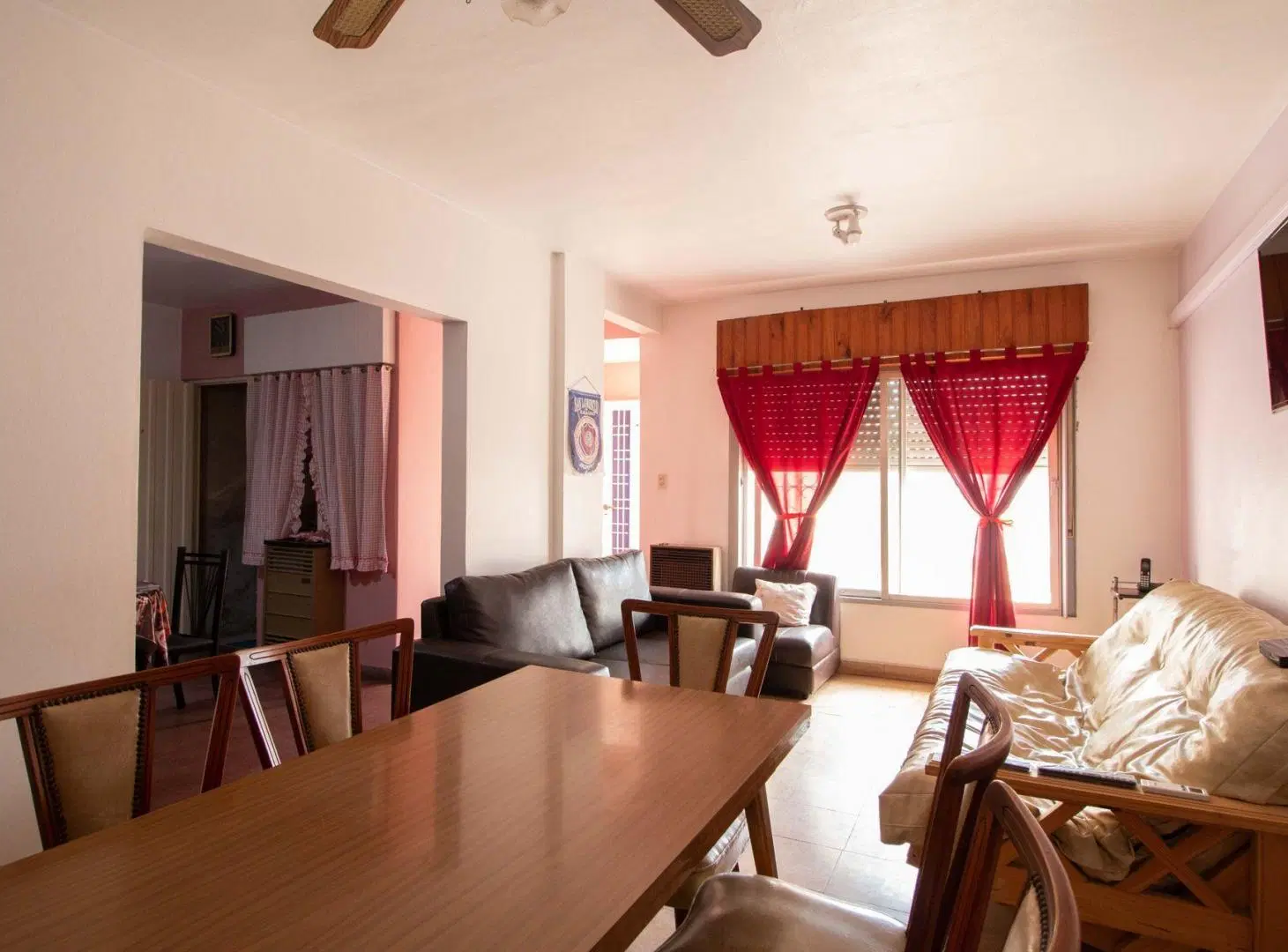 Venta Casa 4 ambientes Extenso jardín Ituzaingó 3