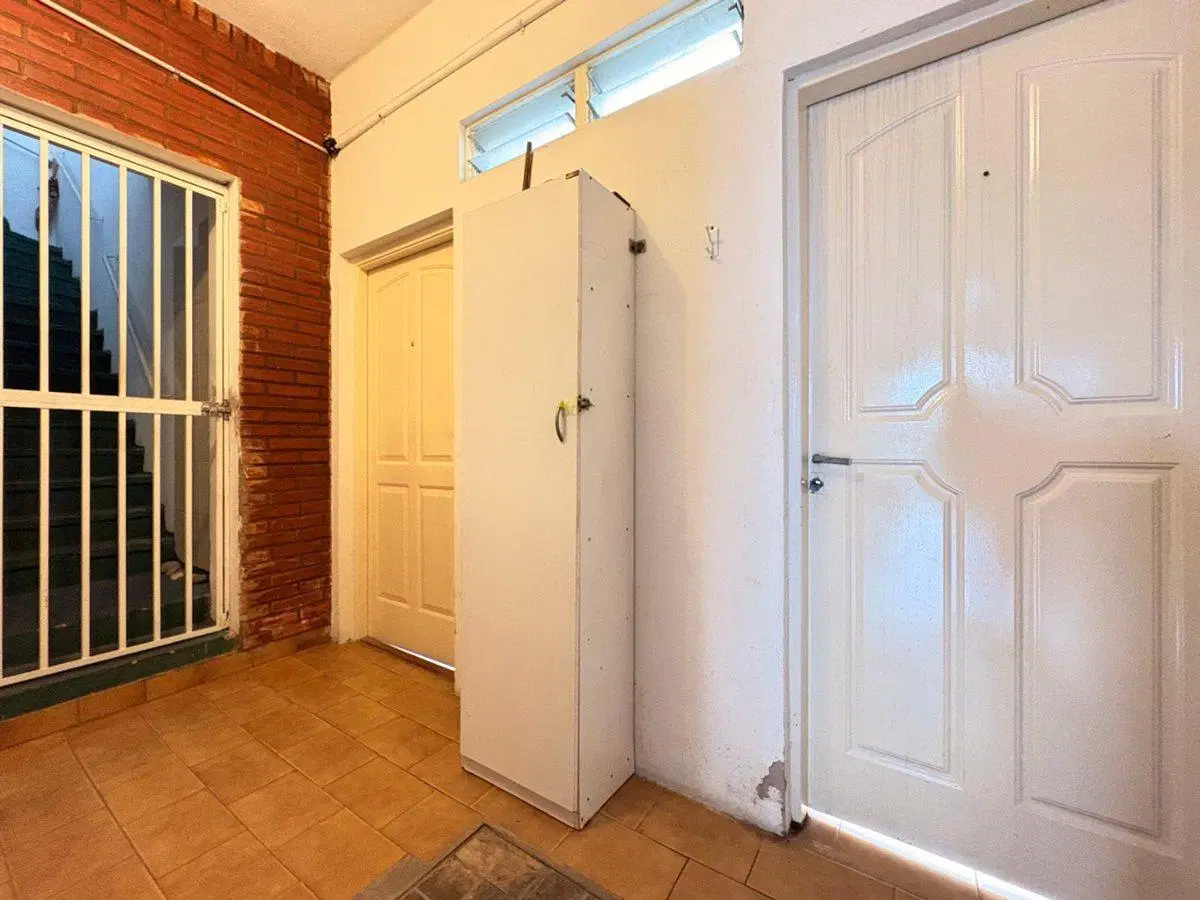 CASA MULTIFAMILIAR +LOCAL EN VENTA EN VILLA LUGANO 2