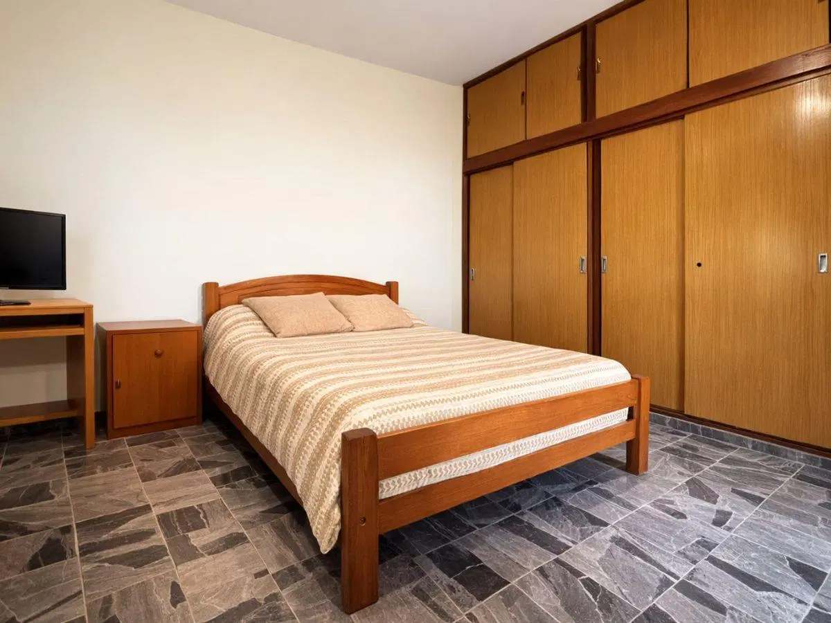 CASA MULTIFAMILIAR +LOCAL EN VENTA EN VILLA LUGANO 3