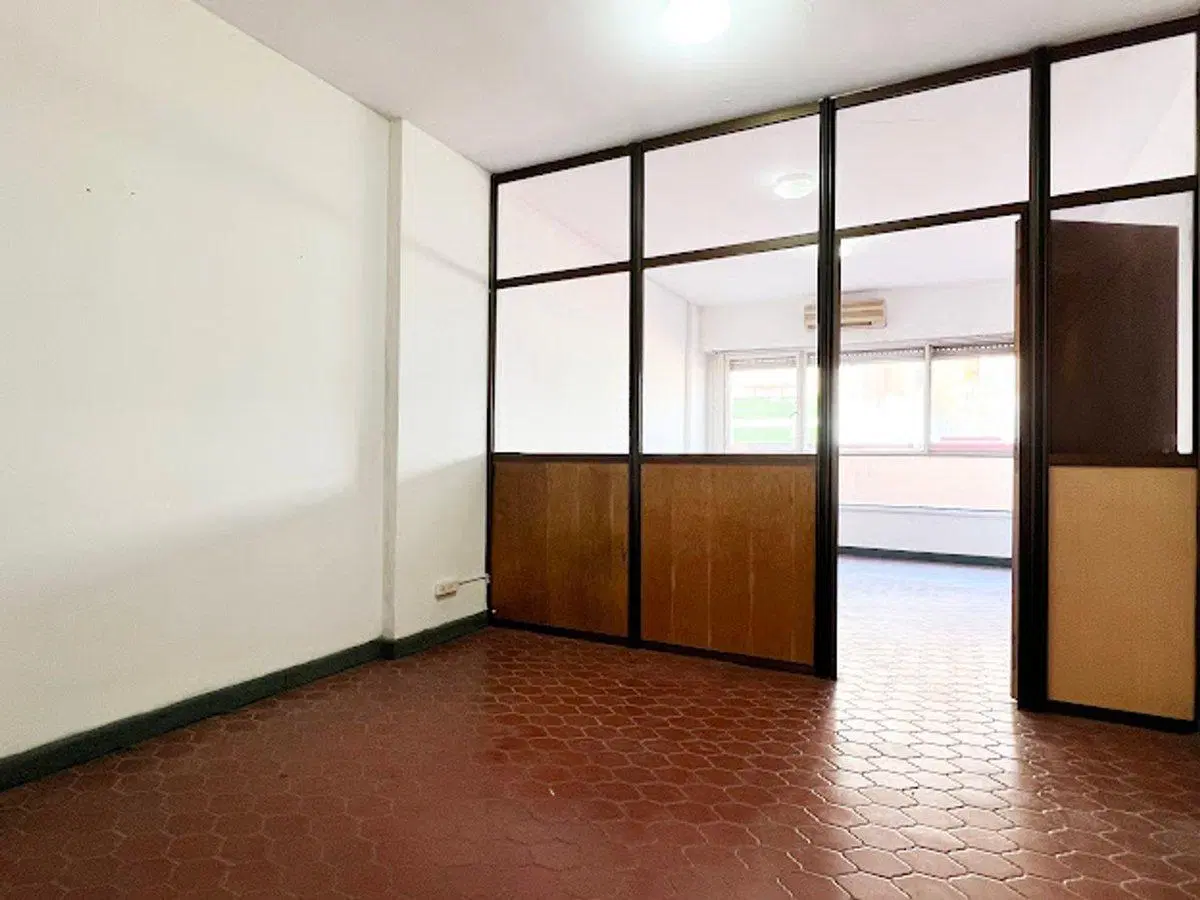 VENTA OFICINA  SOBRE AV BELGRANO 3