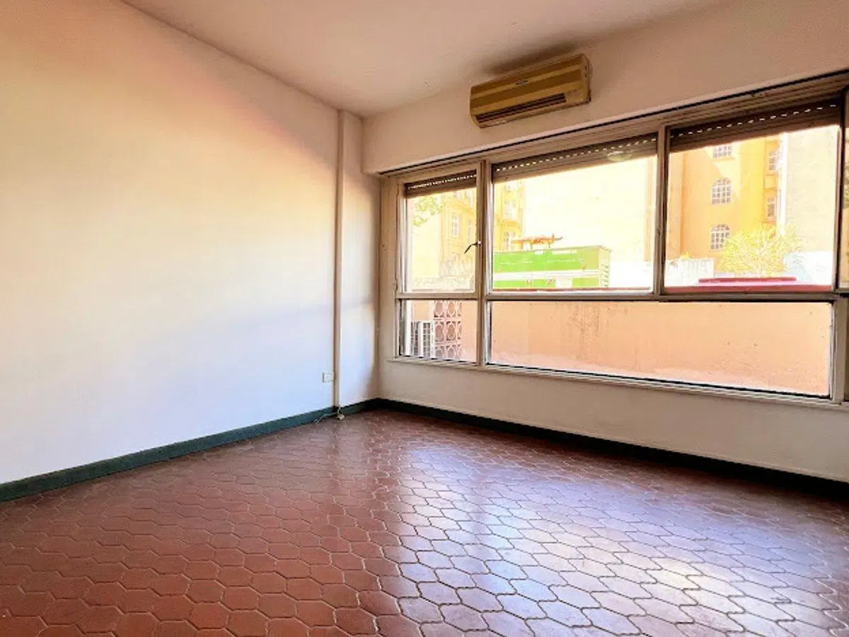 VENTA OFICINA  SOBRE AV BELGRANO 2
