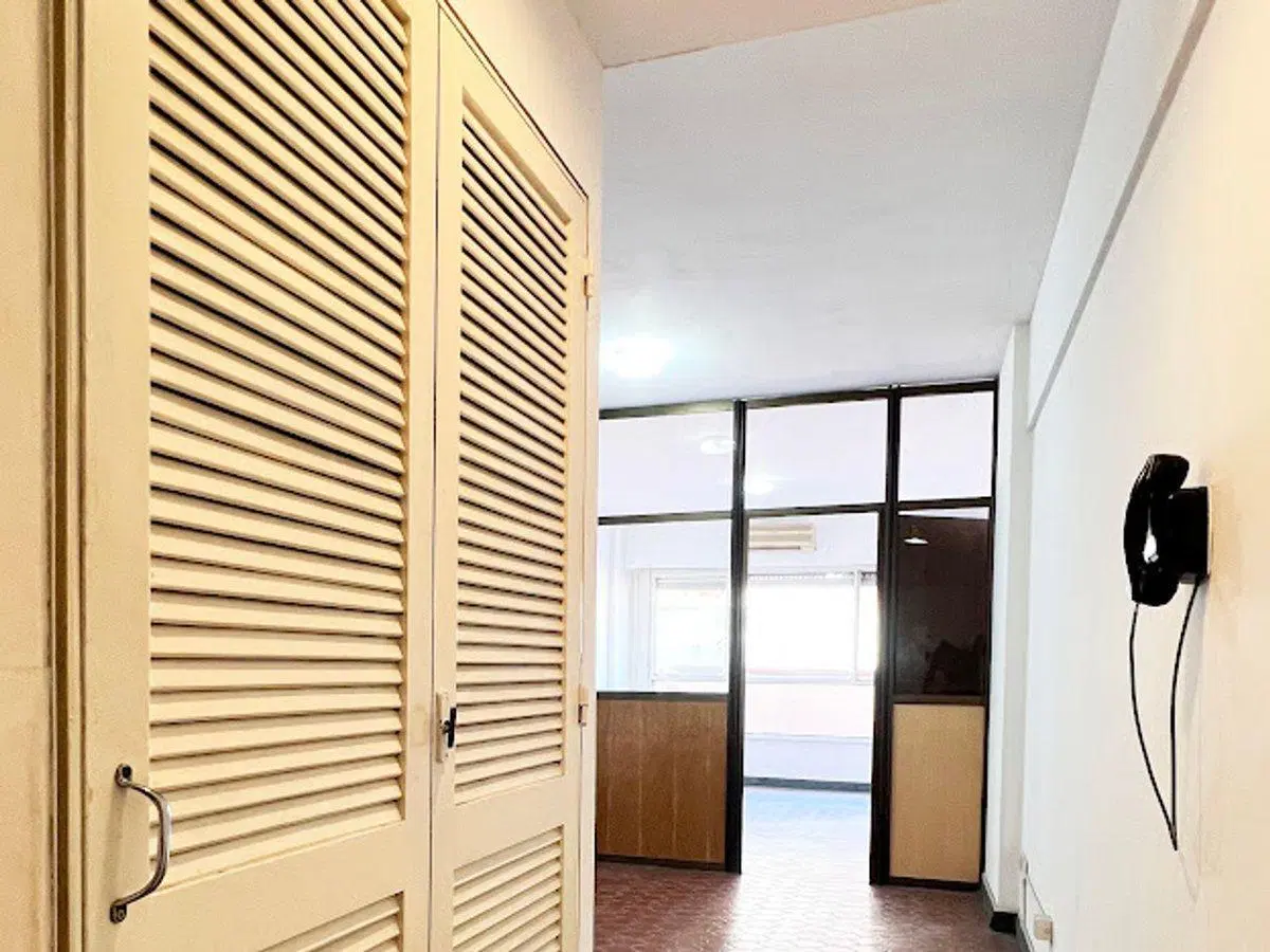VENTA OFICINA  SOBRE AV BELGRANO 4