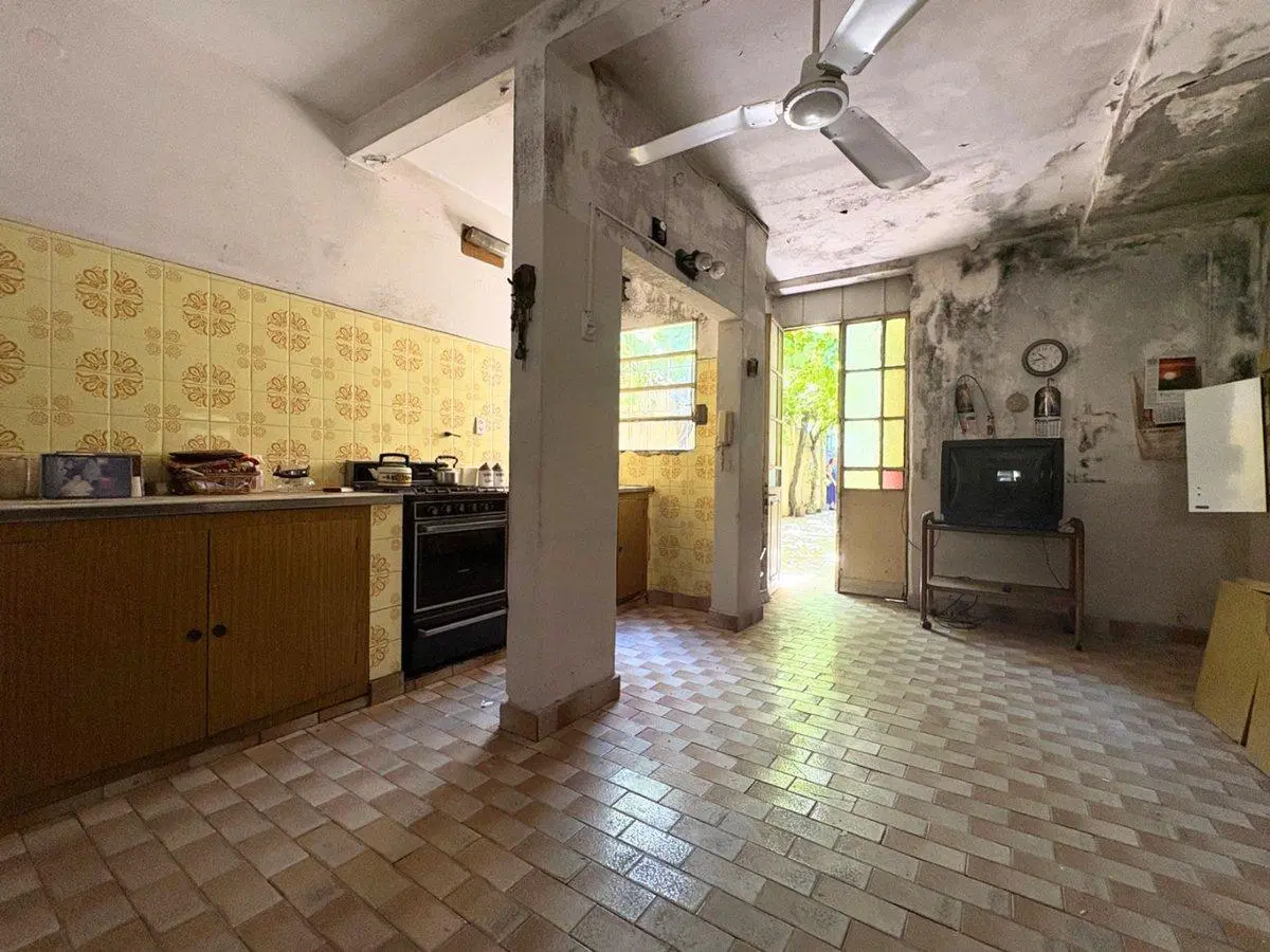 Casa Lote Propio a reciclar en Villa Urquiza 3
