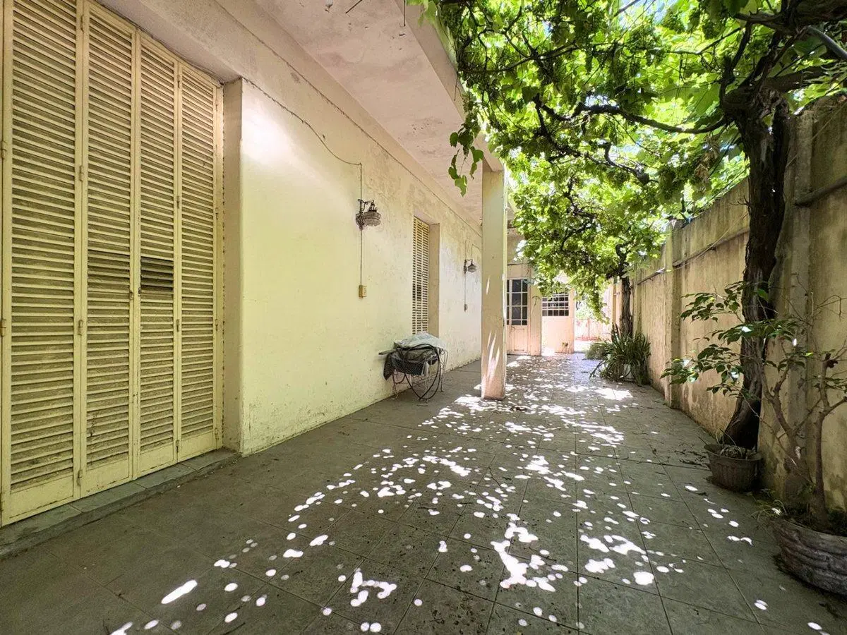 Casa Lote Propio a reciclar en Villa Urquiza 5