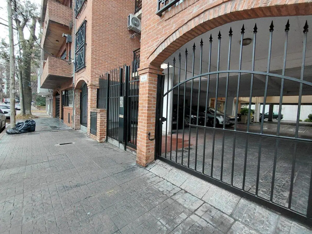 Venta Cochera Fija en Vicente Lopez 5