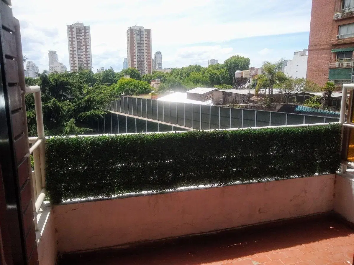 ALQUILER - Monoambiente con balcón - Belgrano 2