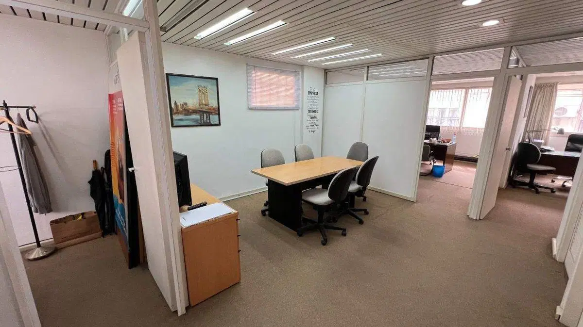 OFICINA/CONSULTORIO 4 AMB EN VENTA EN MICROCENTRO 4