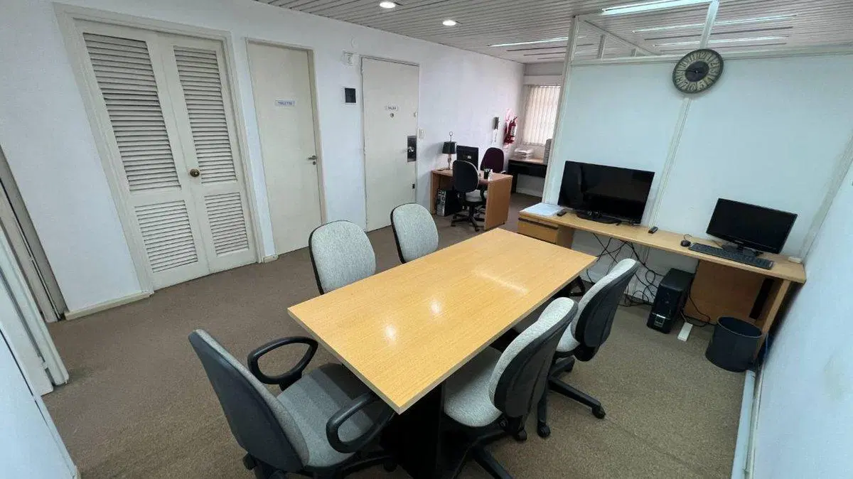 OFICINA/CONSULTORIO 4 AMB EN VENTA EN MICROCENTRO 3