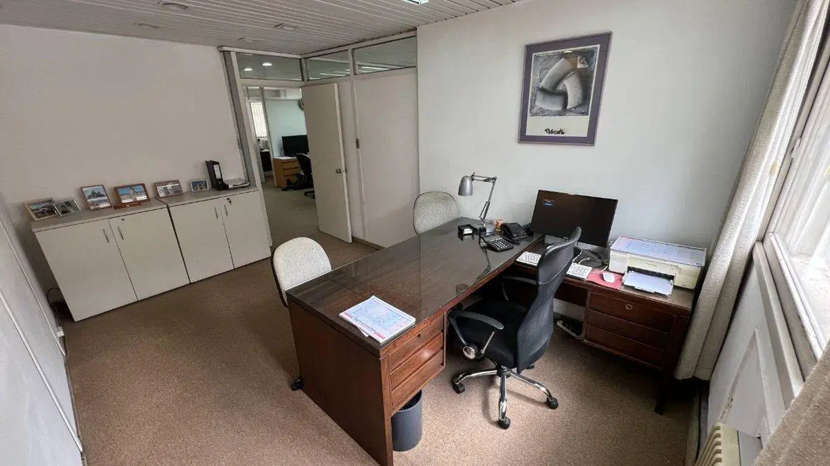 OFICINA/CONSULTORIO 4 AMB EN VENTA EN MICROCENTRO 2