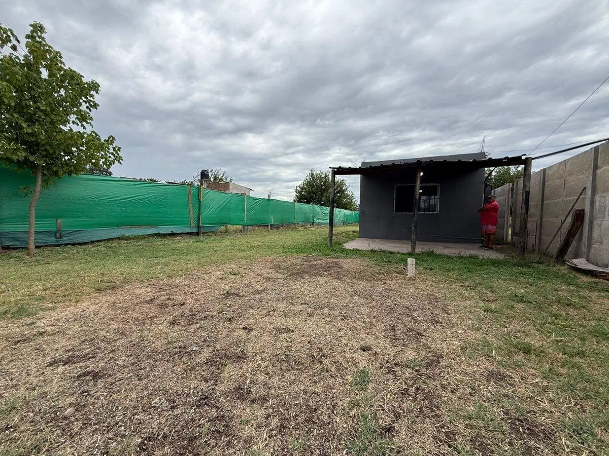 LOTE CON CASA, FERRARI, BUENOS AIRES 3
