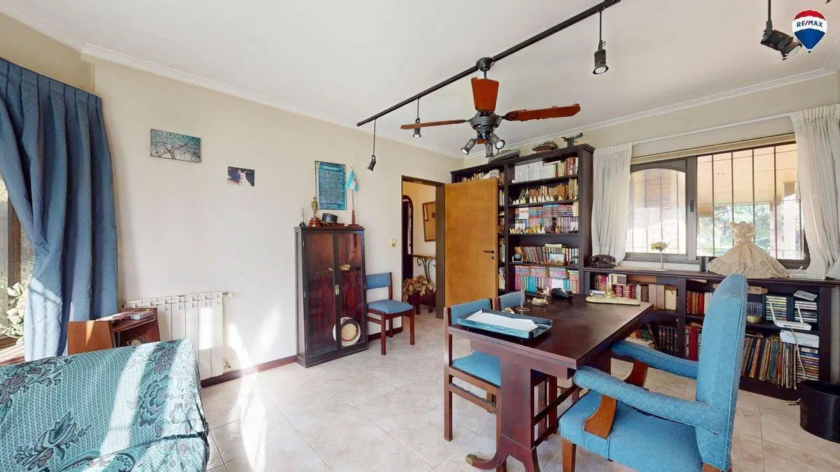 CASA QUINTA 5 AMB EN VENTA EN BRANDSEN CON PILETA 5