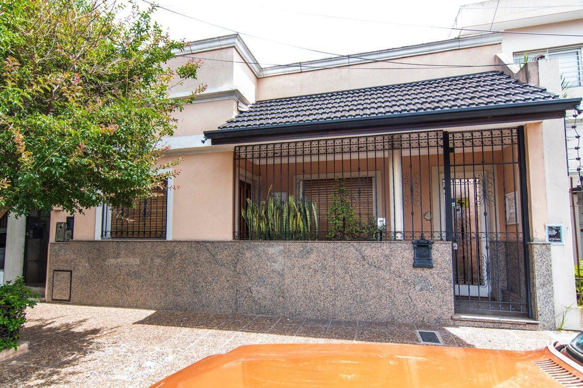 Hermosa Casa Multifamiliar 6amb en Venta S.Martín